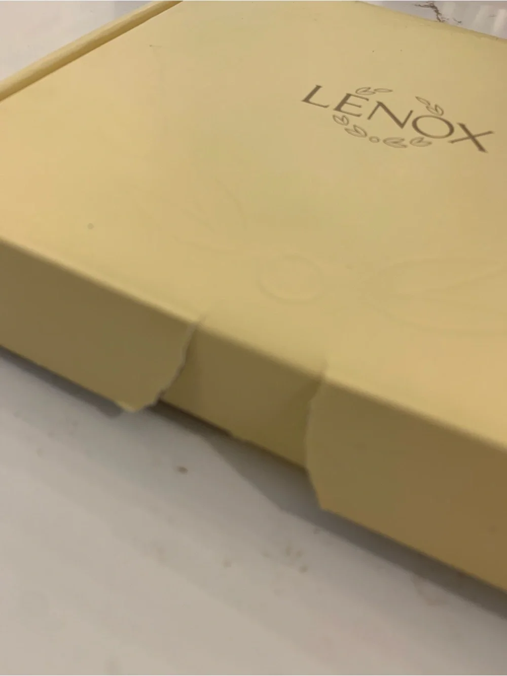 Lenox Pierced Heart Ivory Porcelain Gold Trim Small Picture Frame 6” NEW.